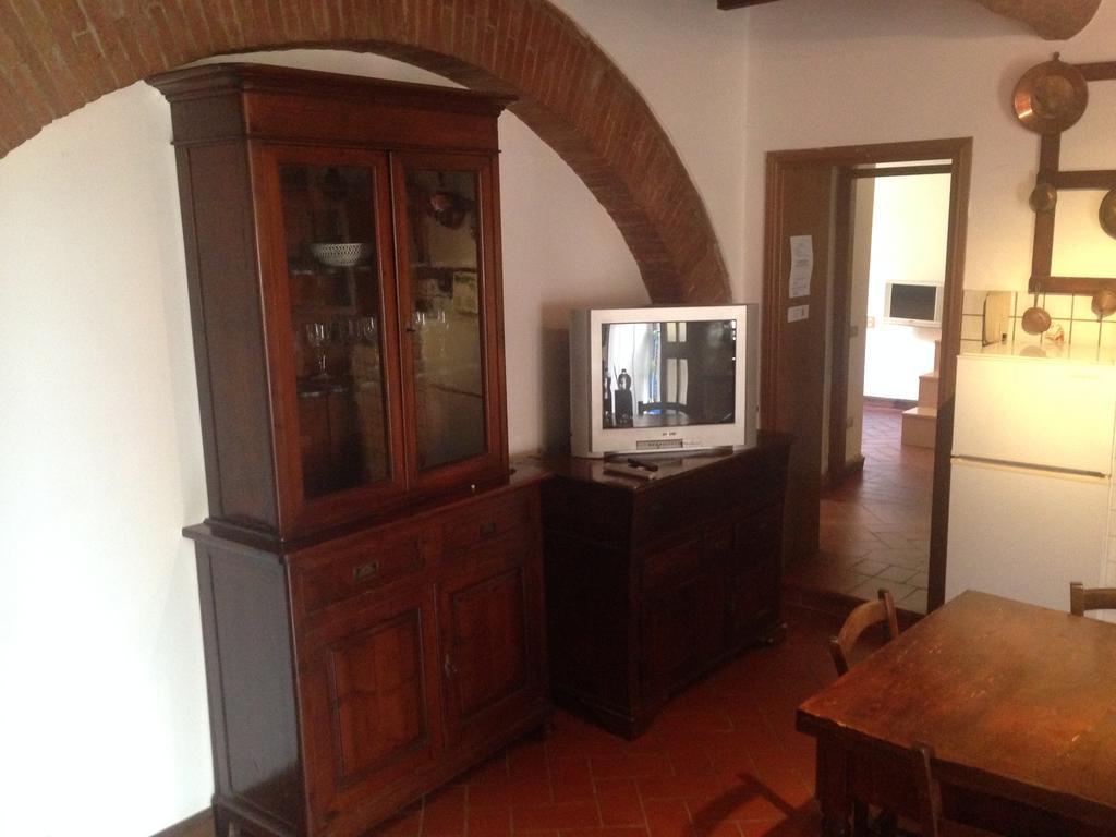 Podere Di Valli Santa Maria a Monte Стая снимка