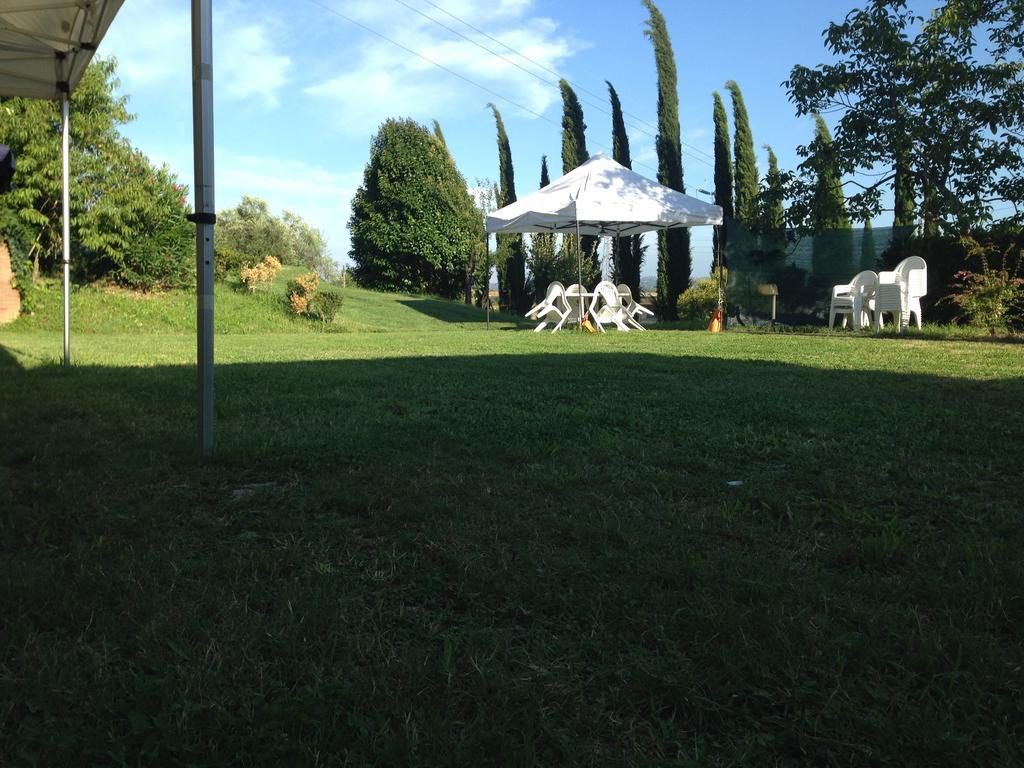 Podere Di Valli Santa Maria a Monte Екстериор снимка