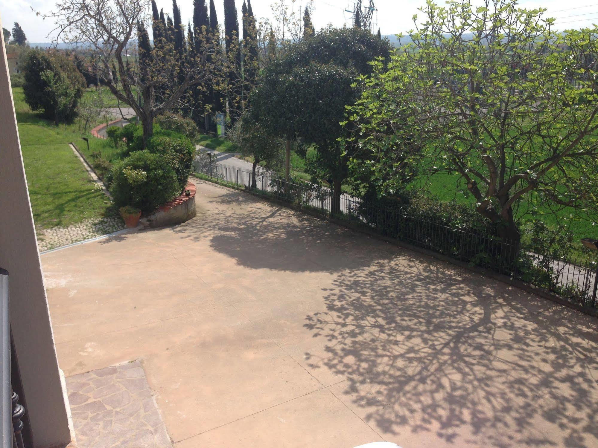 Podere Di Valli Santa Maria a Monte Екстериор снимка